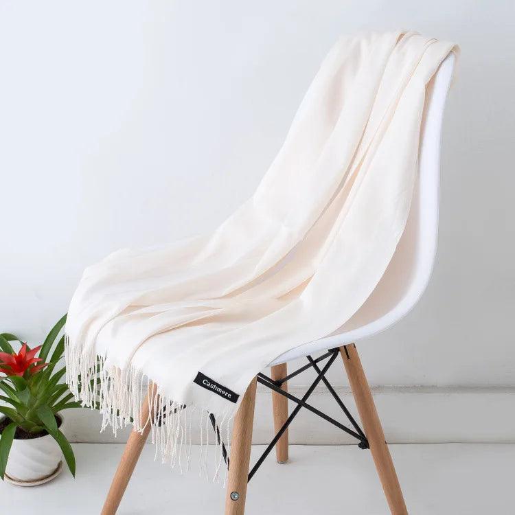 Dames Luxe Warme Sjaal Effen Beige met Franjedetail | Perfect voor Herfst &amp; Winter